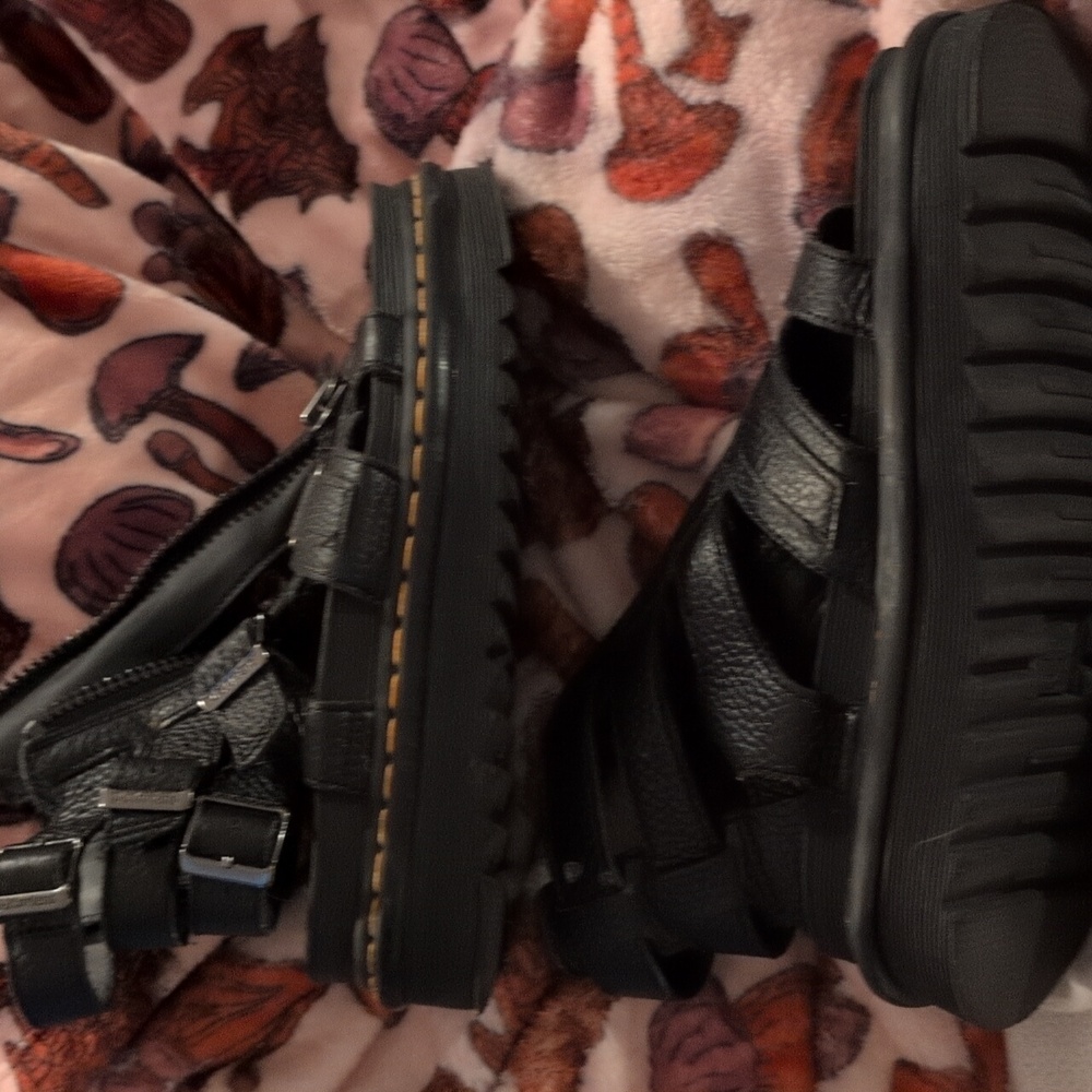 Dr. Martens Gladiator Sandals Olson - Picture 14 of 16